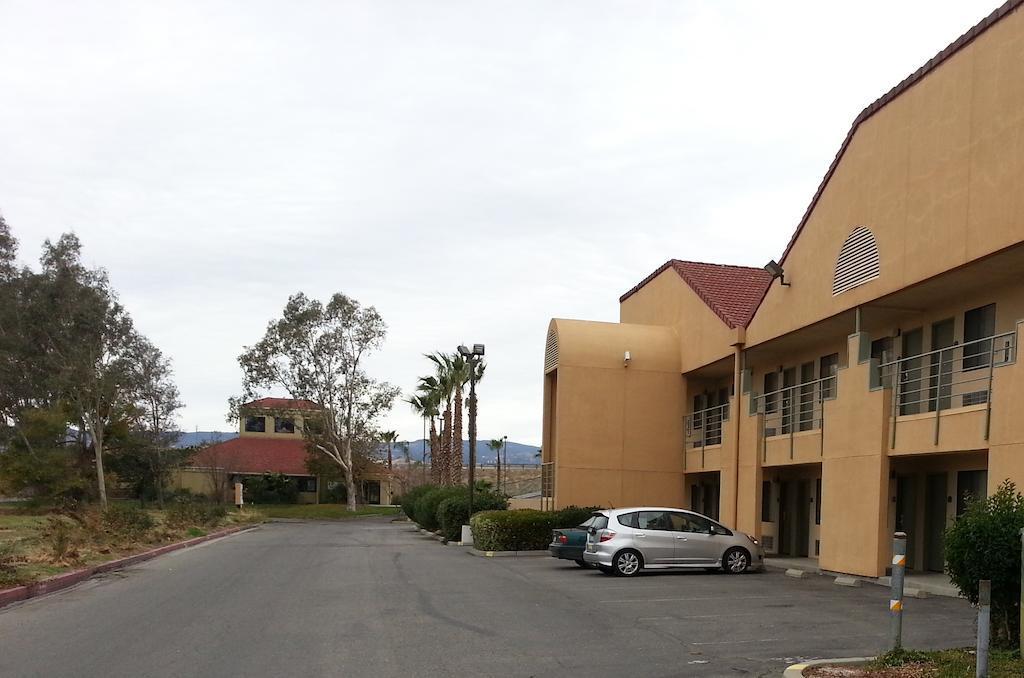 Quality Inn & Suites Vacaville Exterior foto